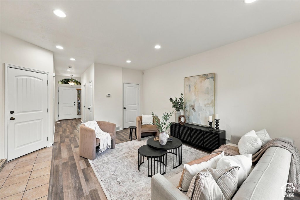 Photo of 251 E AILEE LN, Salt Lake City, UT 84107 (MLS # 2189060)