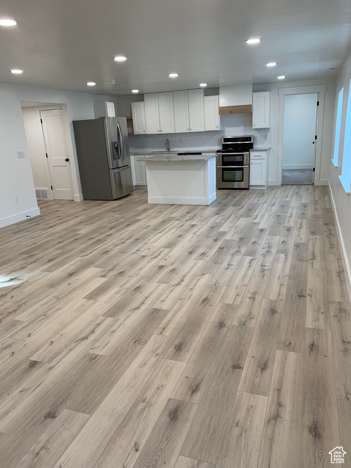 SUNRISE RANCH - Residential