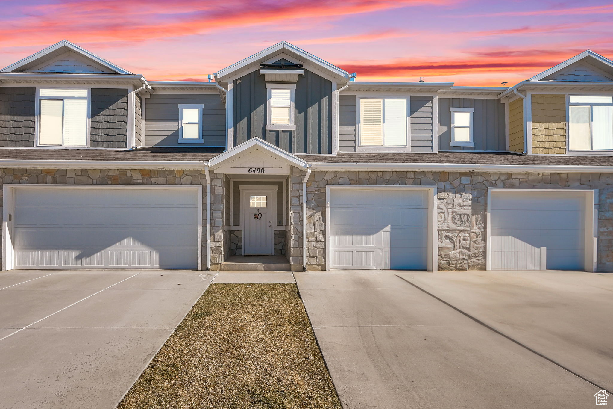 6490 S Aspen Ln, South Weber, Utah image 2