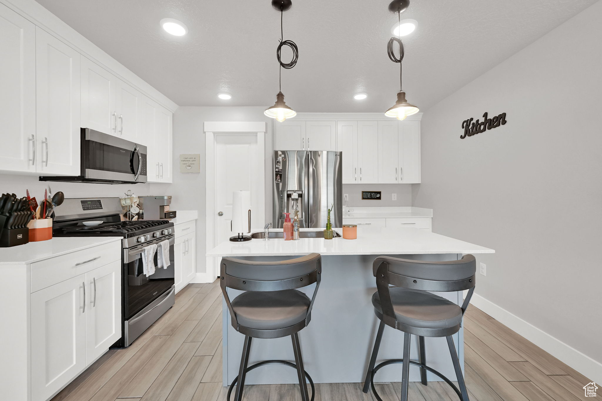 6490 S Aspen Ln, South Weber, Utah image 11
