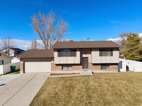 Tiny photo for 1618 W 860 S, Orem, UT 84058 (MLS # 2142074)