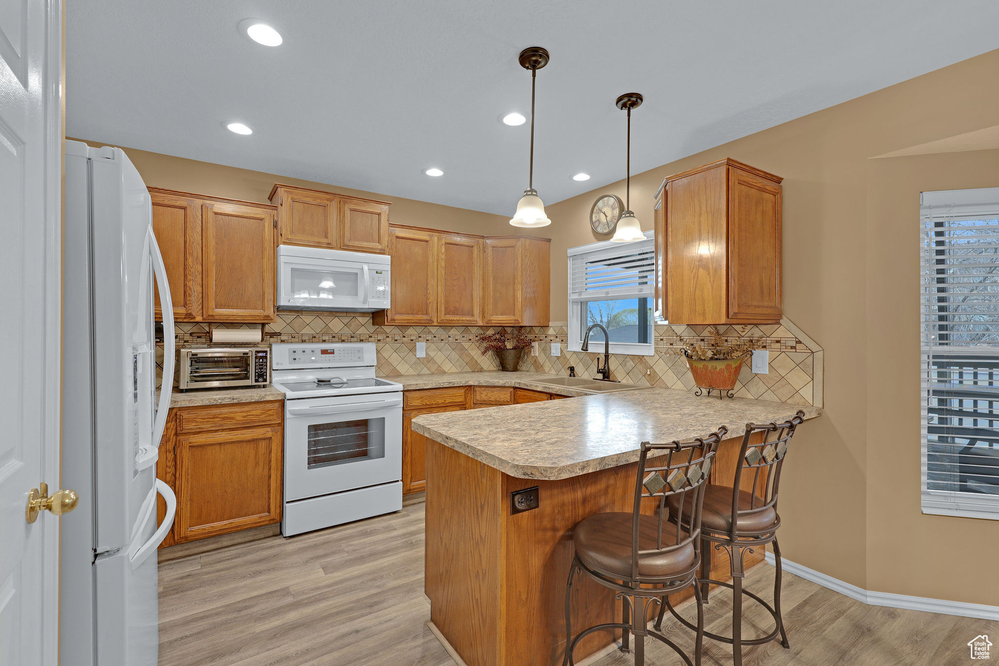 1778 Allison Way, Syracuse, Utah image 3