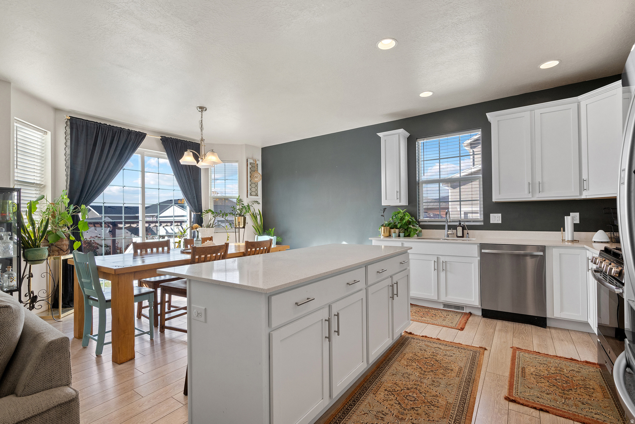 OVERLAND PHASE B - Residential