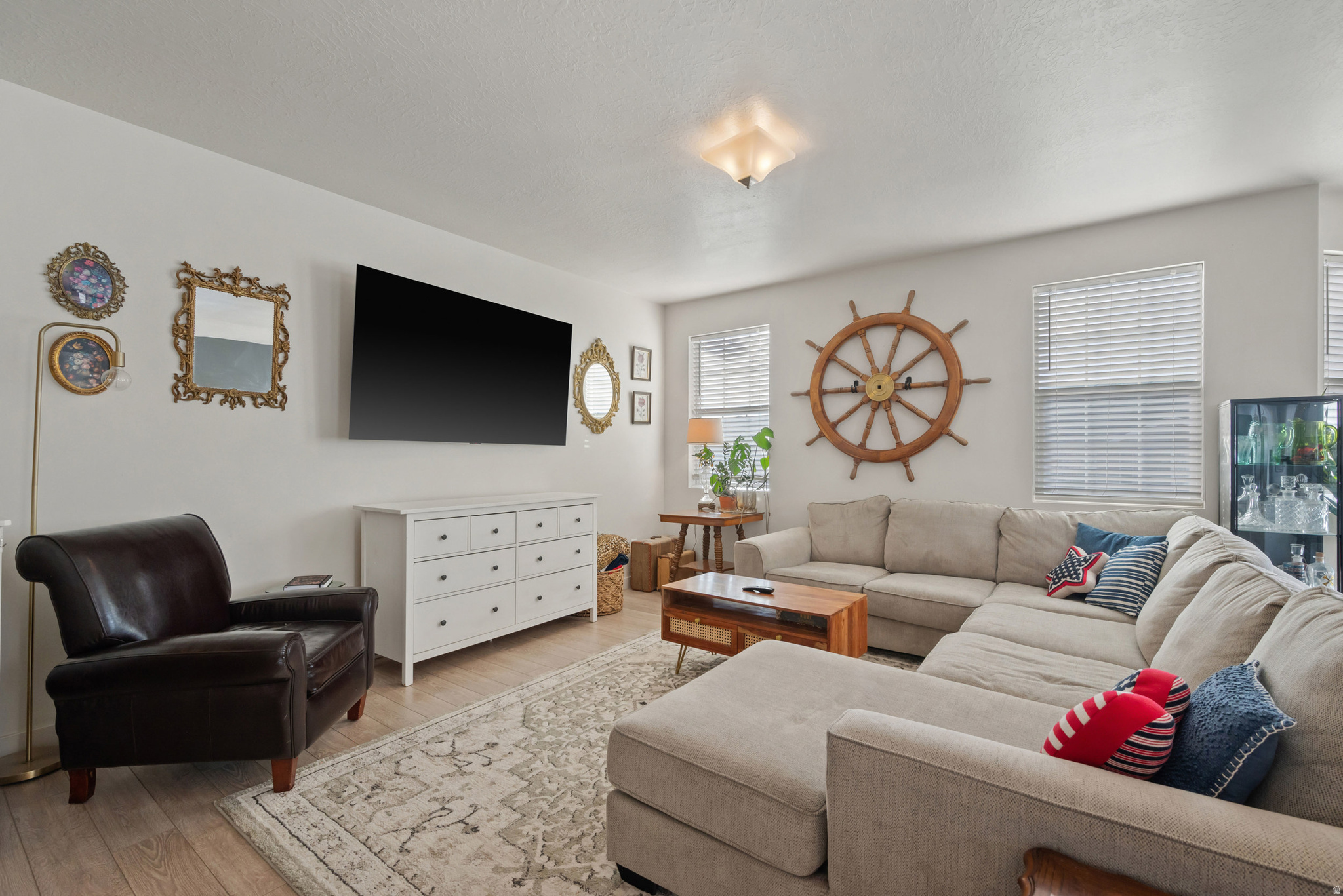 OVERLAND PHASE B - Residential