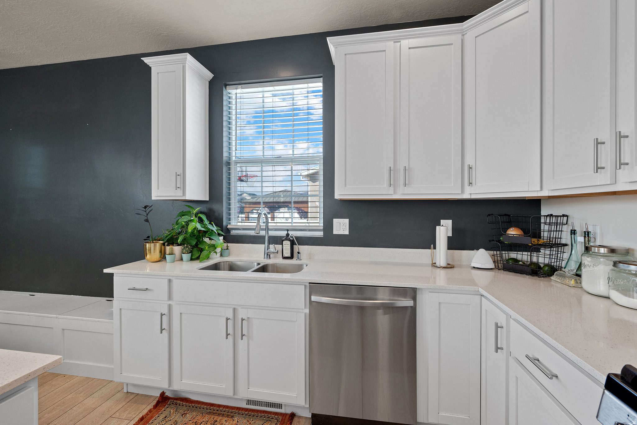 OVERLAND PHASE B - Residential