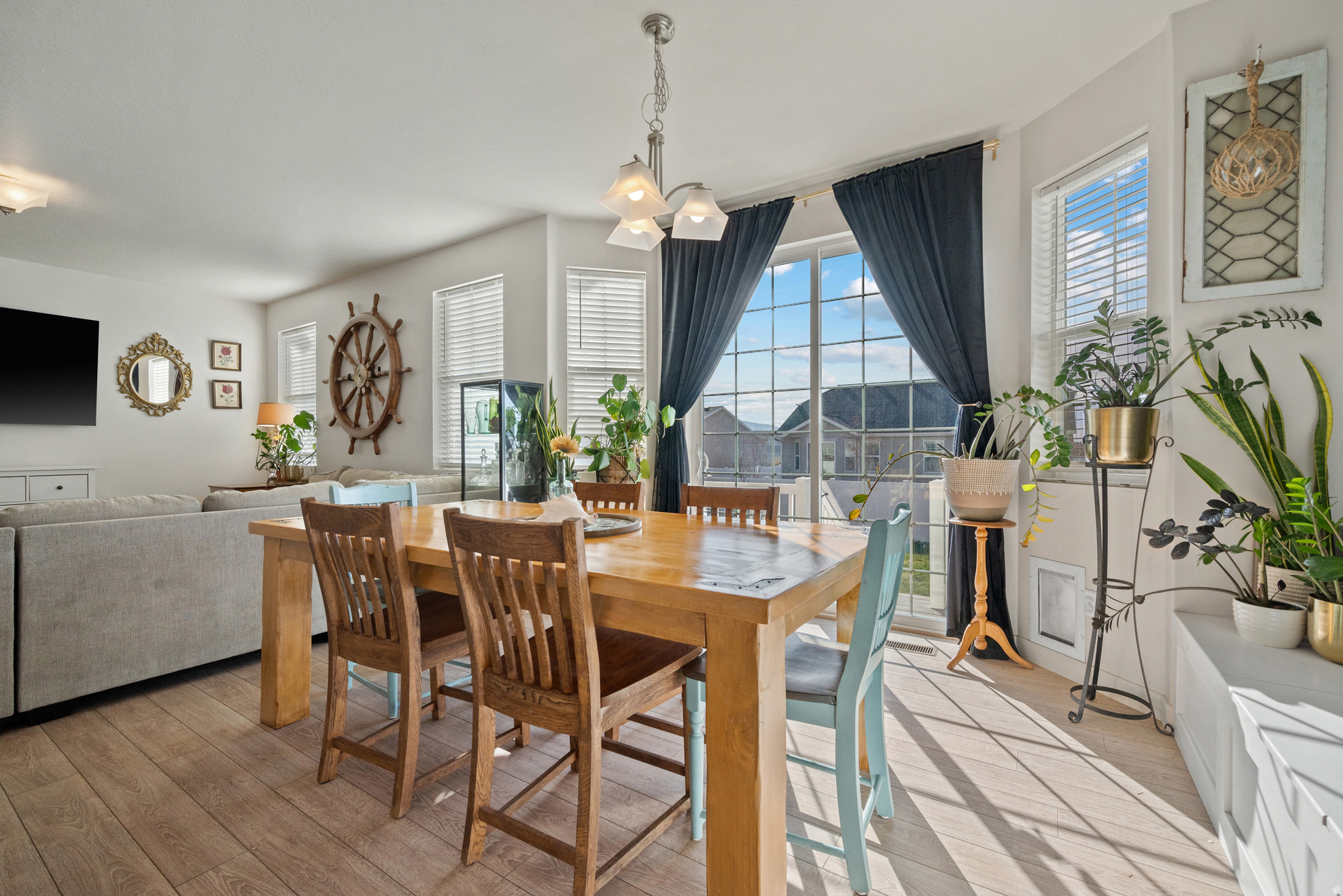 OVERLAND PHASE B - Residential