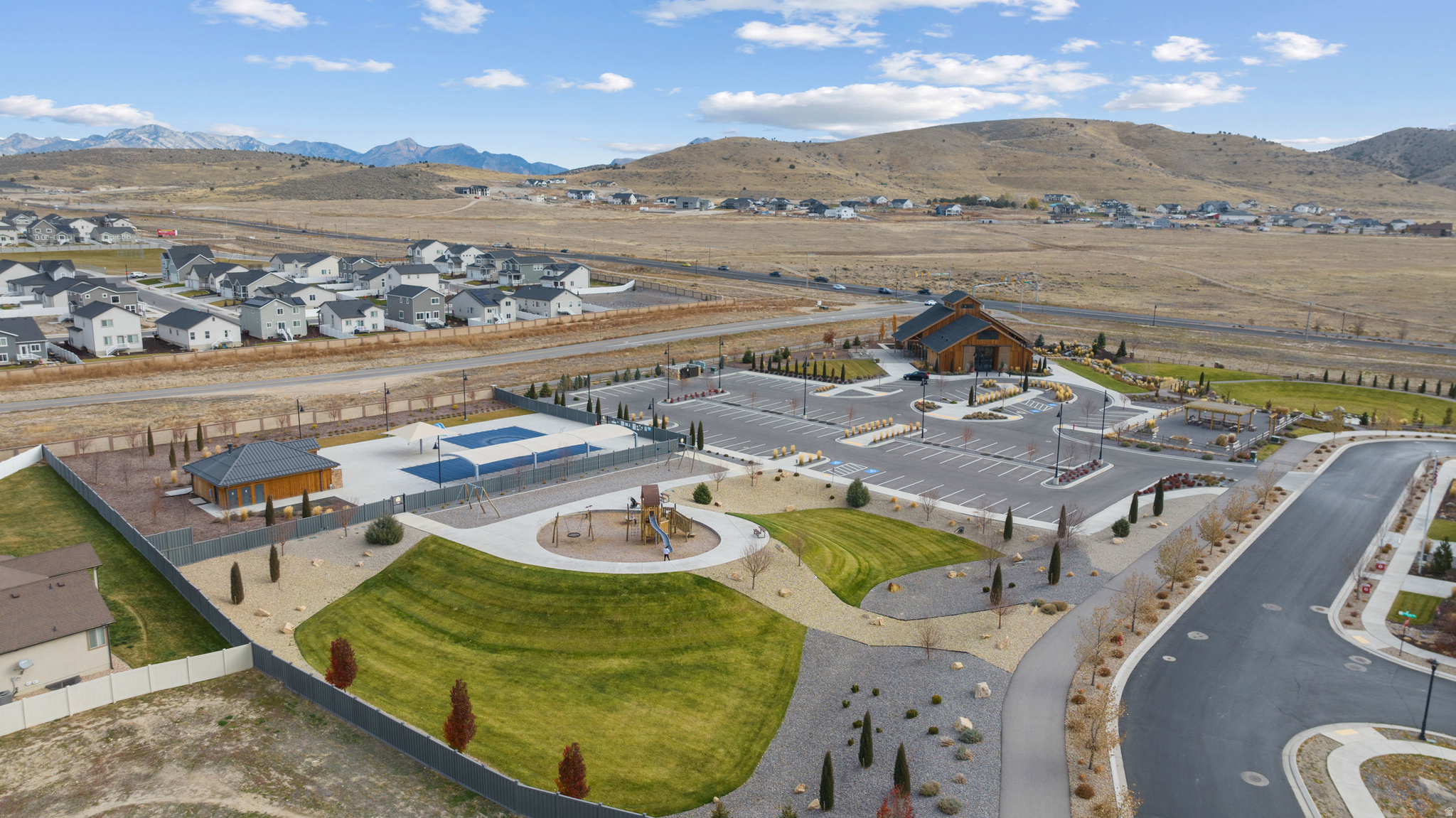 OVERLAND PHASE B - Residential