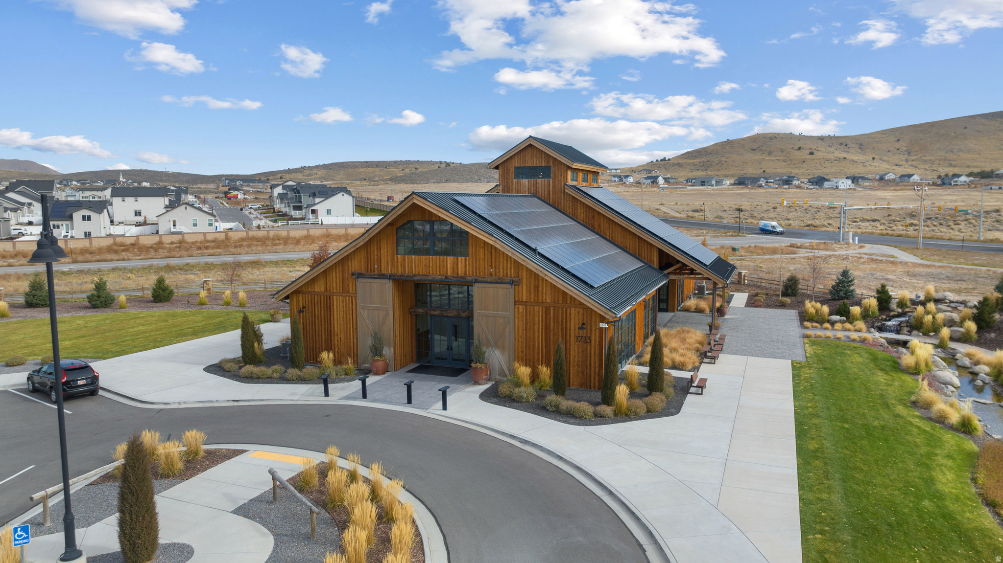 OVERLAND PHASE B - Residential