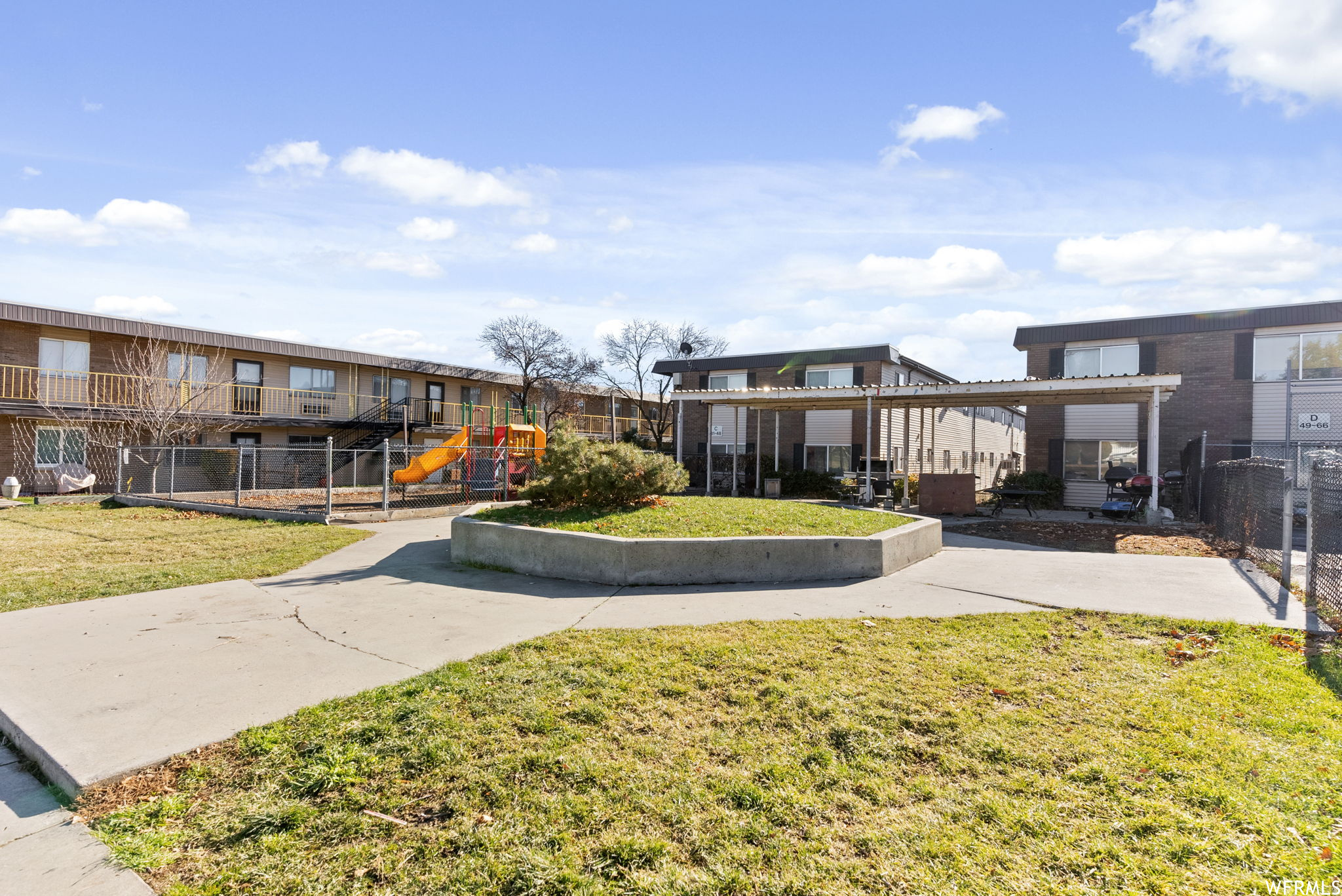 FOUR SEASONS VILLAGE CONDM - Residential