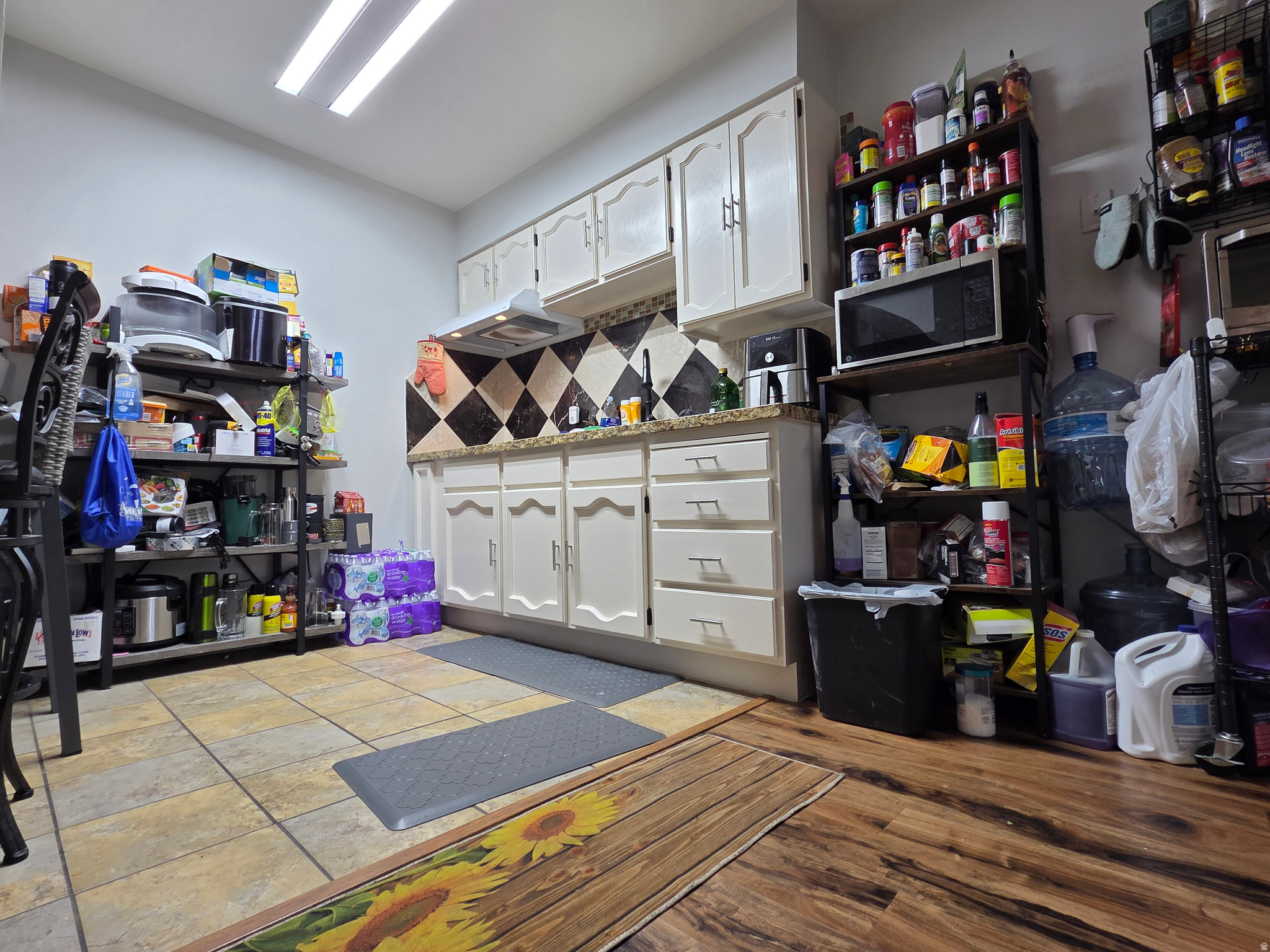 FOUR SEASONS VILLAGE CONDM - Residential