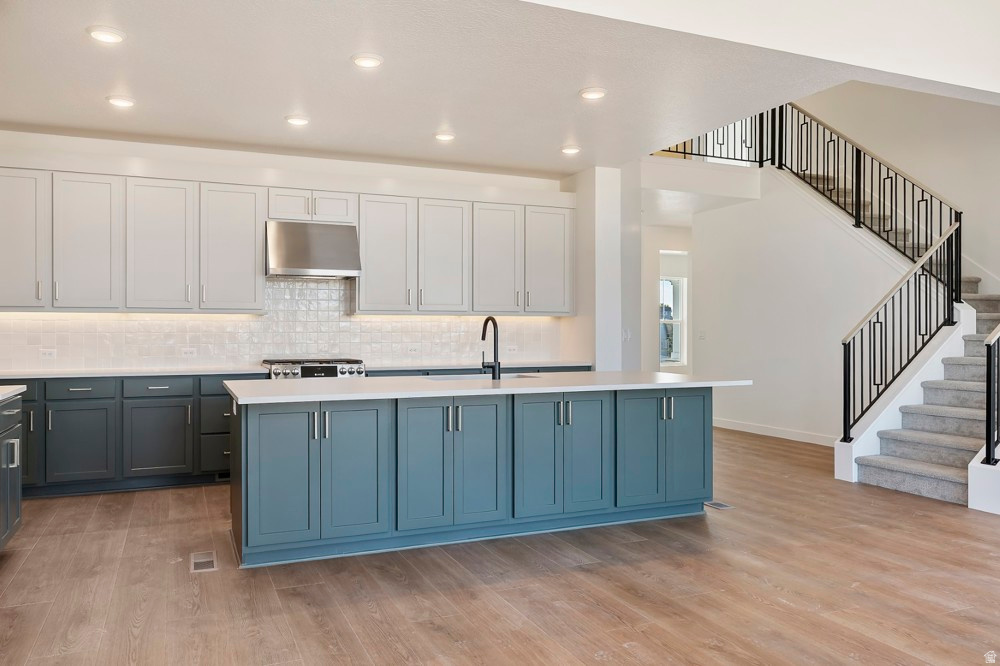 EASTRIDGE PARK - Residential