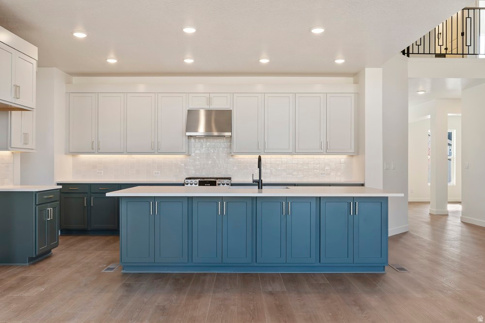 EASTRIDGE PARK - Residential