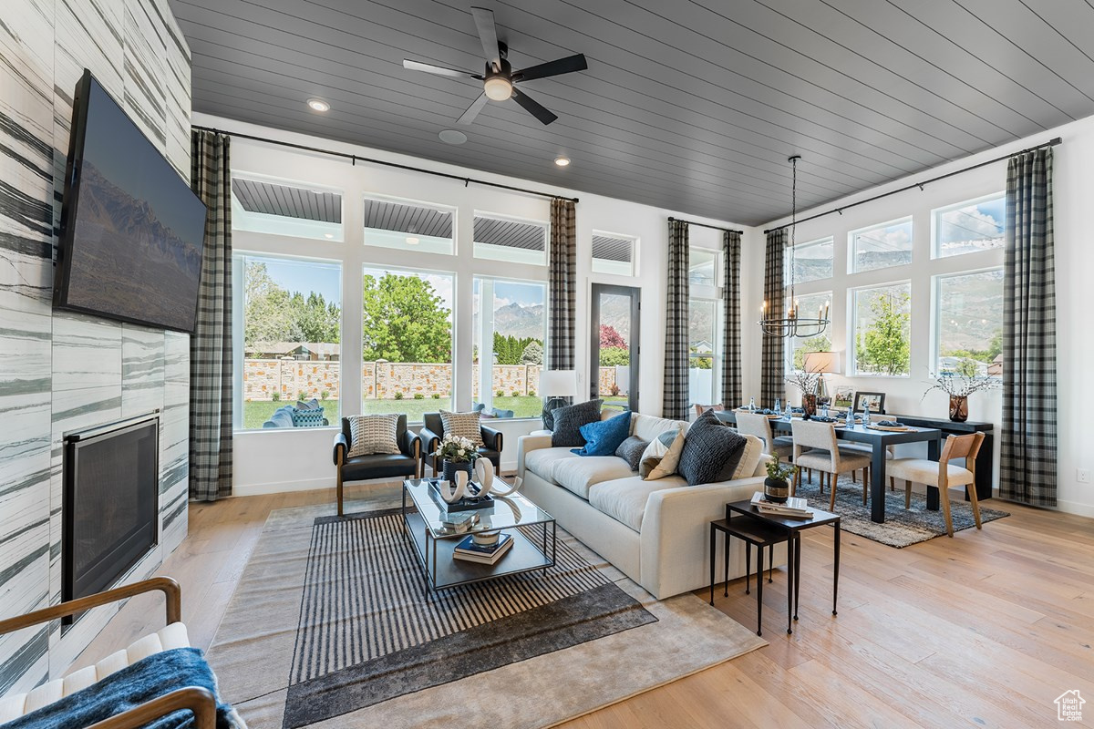 EASTRIDGE PARK - Residential