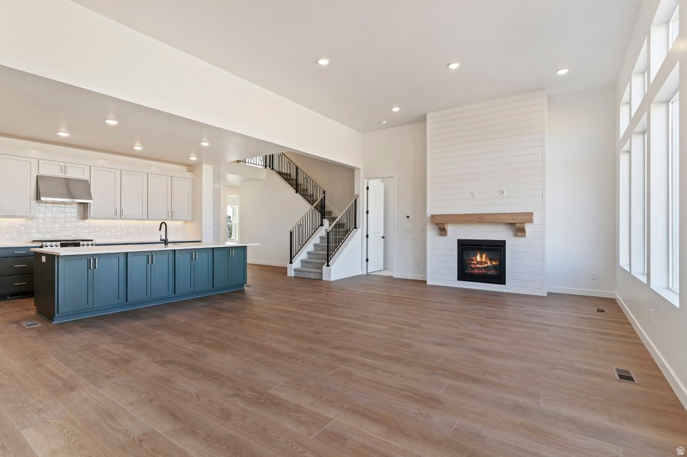 EASTRIDGE PARK - Residential