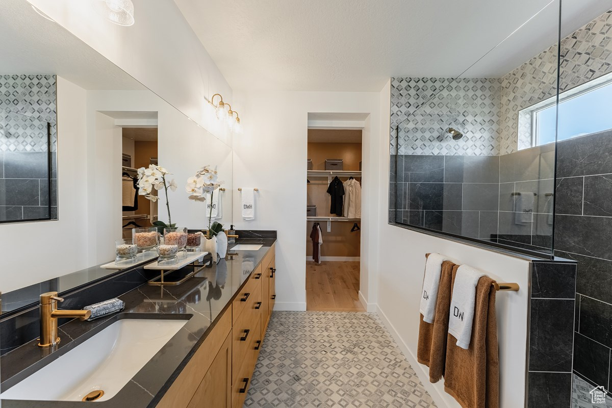 EASTRIDGE PARK - Residential