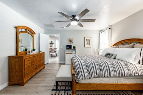 Tiny photo for 961 N ABBEY DR, North Salt Lake, UT 84054 (MLS # 2181192)