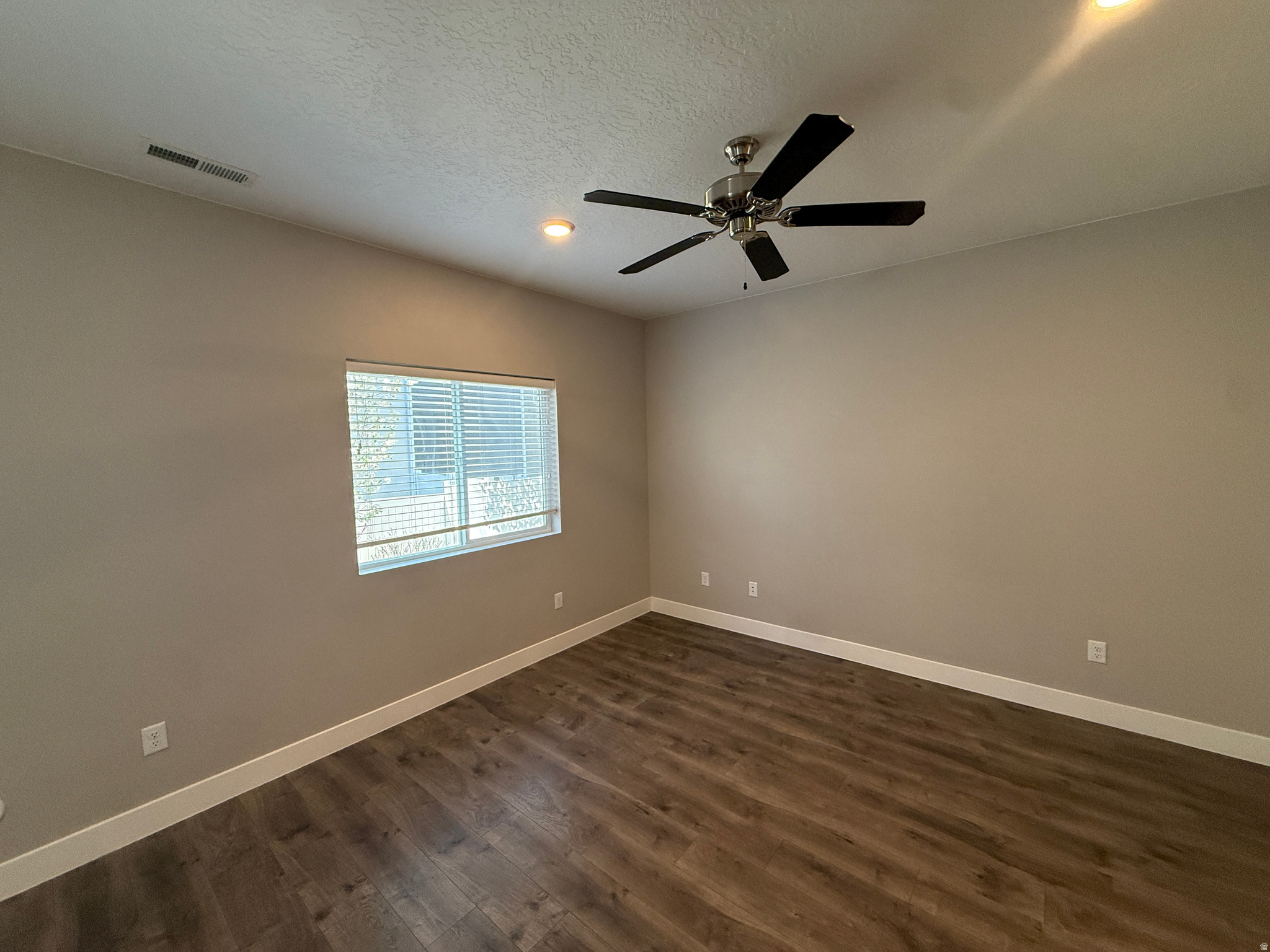 STONE GATE - Residential