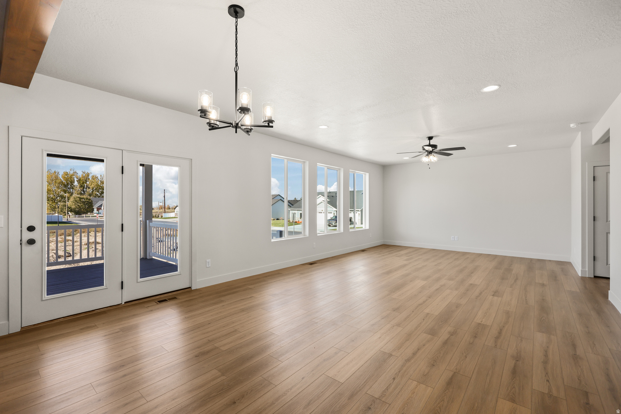 HARVEST FIELDS - Residential