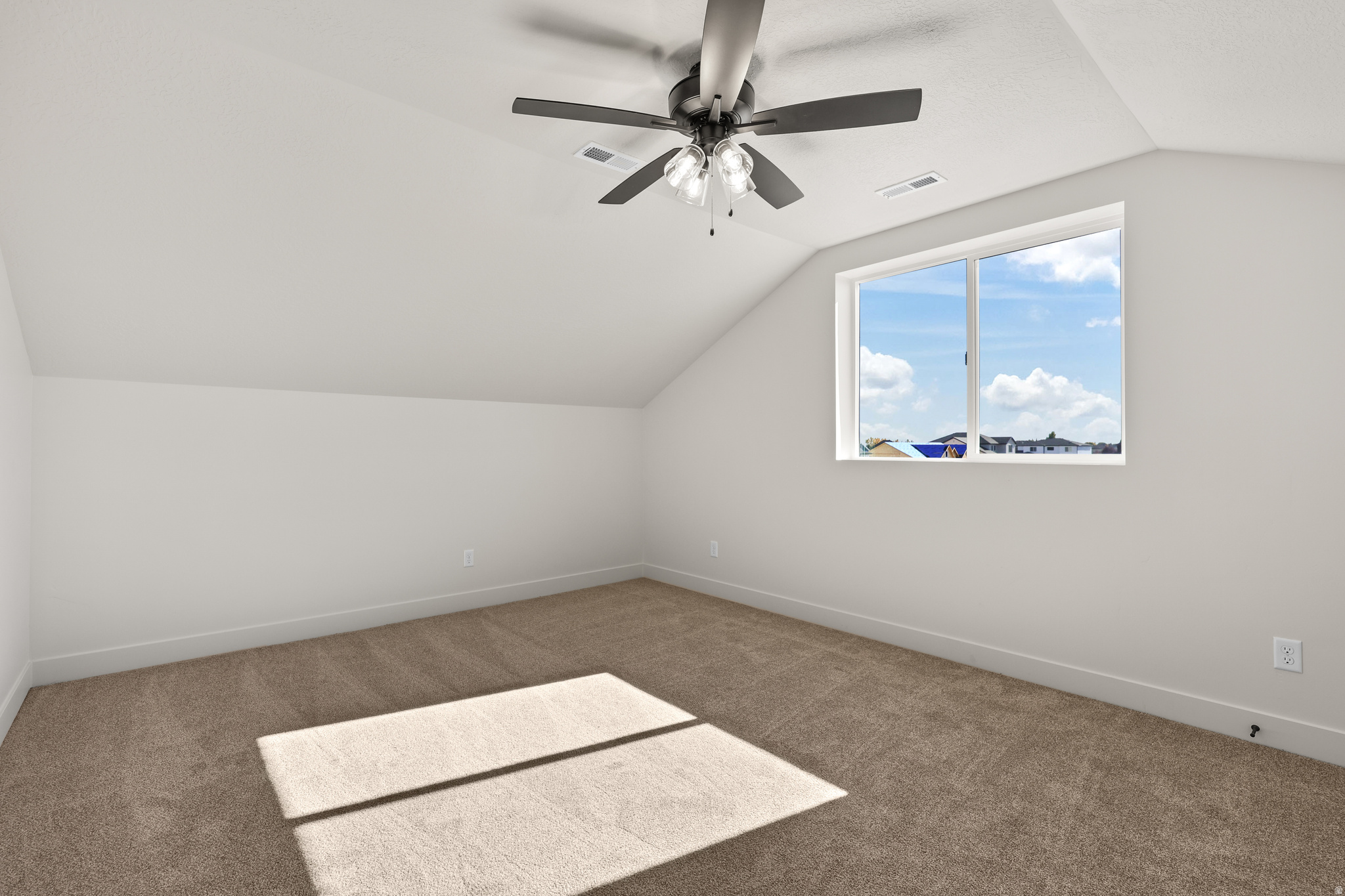 HARVEST FIELDS - Residential