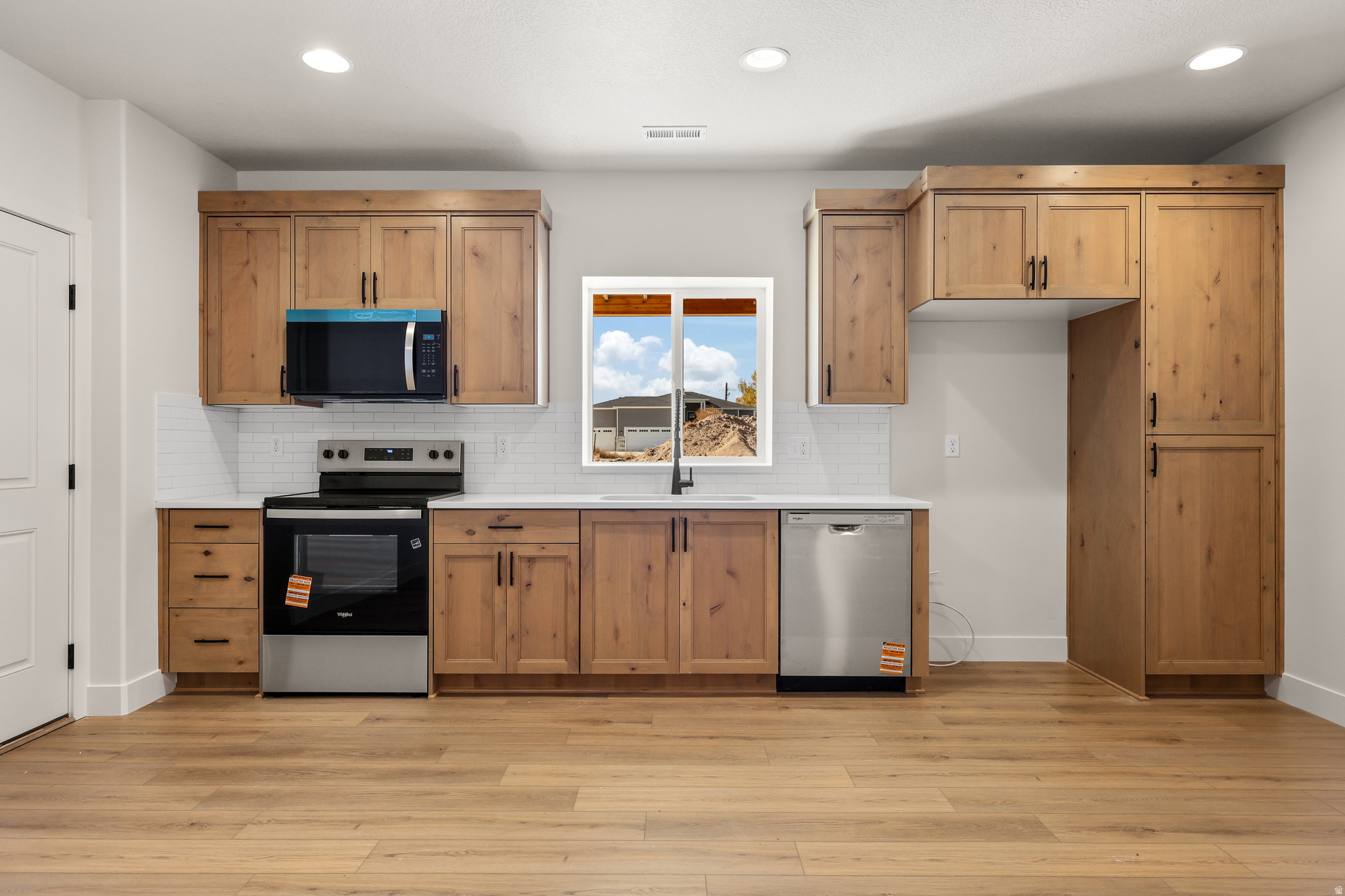 HARVEST FIELDS - Residential