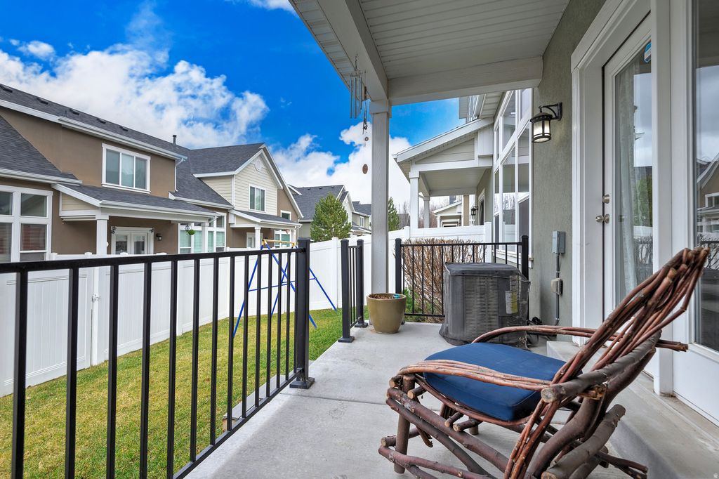 Photo of 379 E HORSE CREEK DR S, Midvale, UT 84047 (MLS # 2141595)