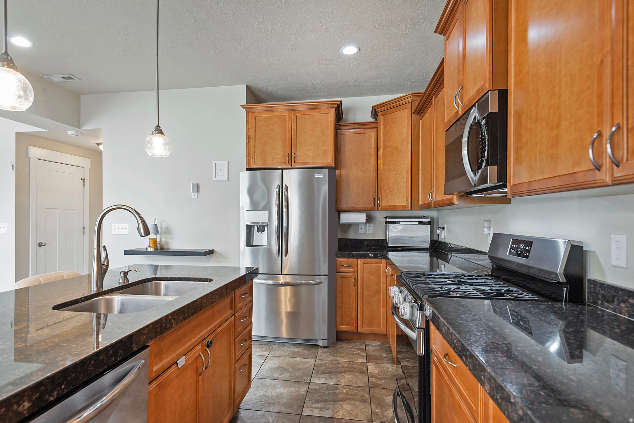 COTTAGES ON 78TH - Residential