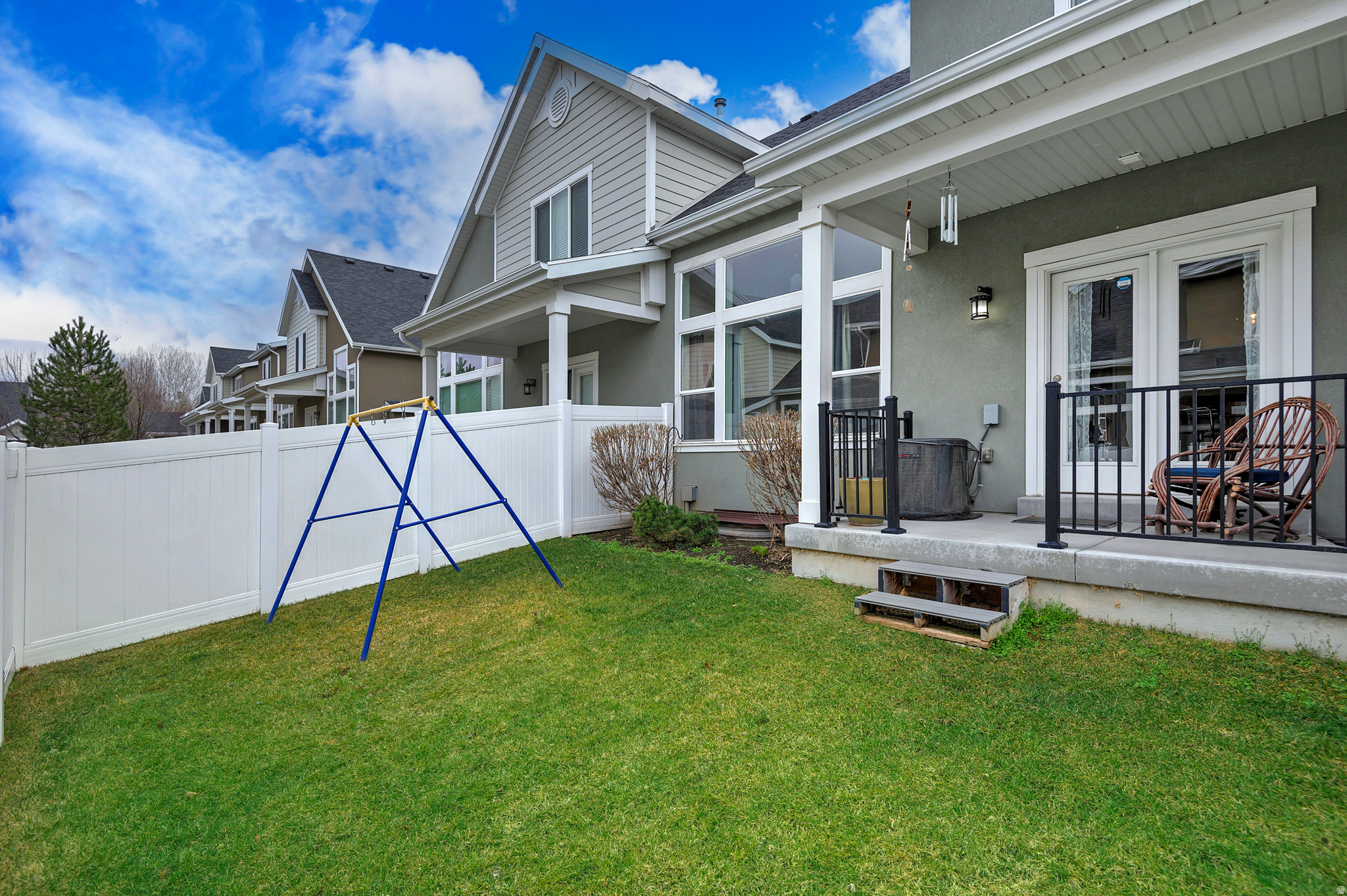 COTTAGES ON 78TH - Residential