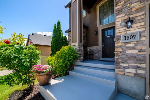 Tiny photo for 3907 W TOTTORI DUNE DR S, South Jordan, UT 84095 (MLS # 2087815)