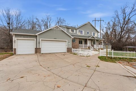 Tiny photo for 1332 N 2350 E, Layton, UT 84040 (MLS # 2127533)
