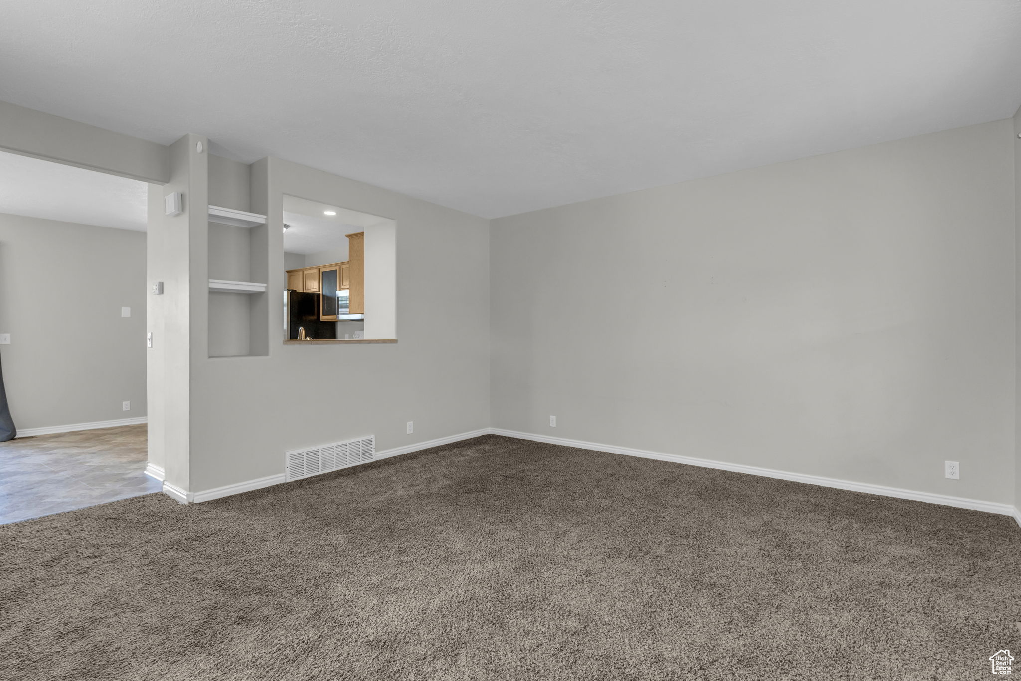 OVERLAKE ESTATES - Residential Income