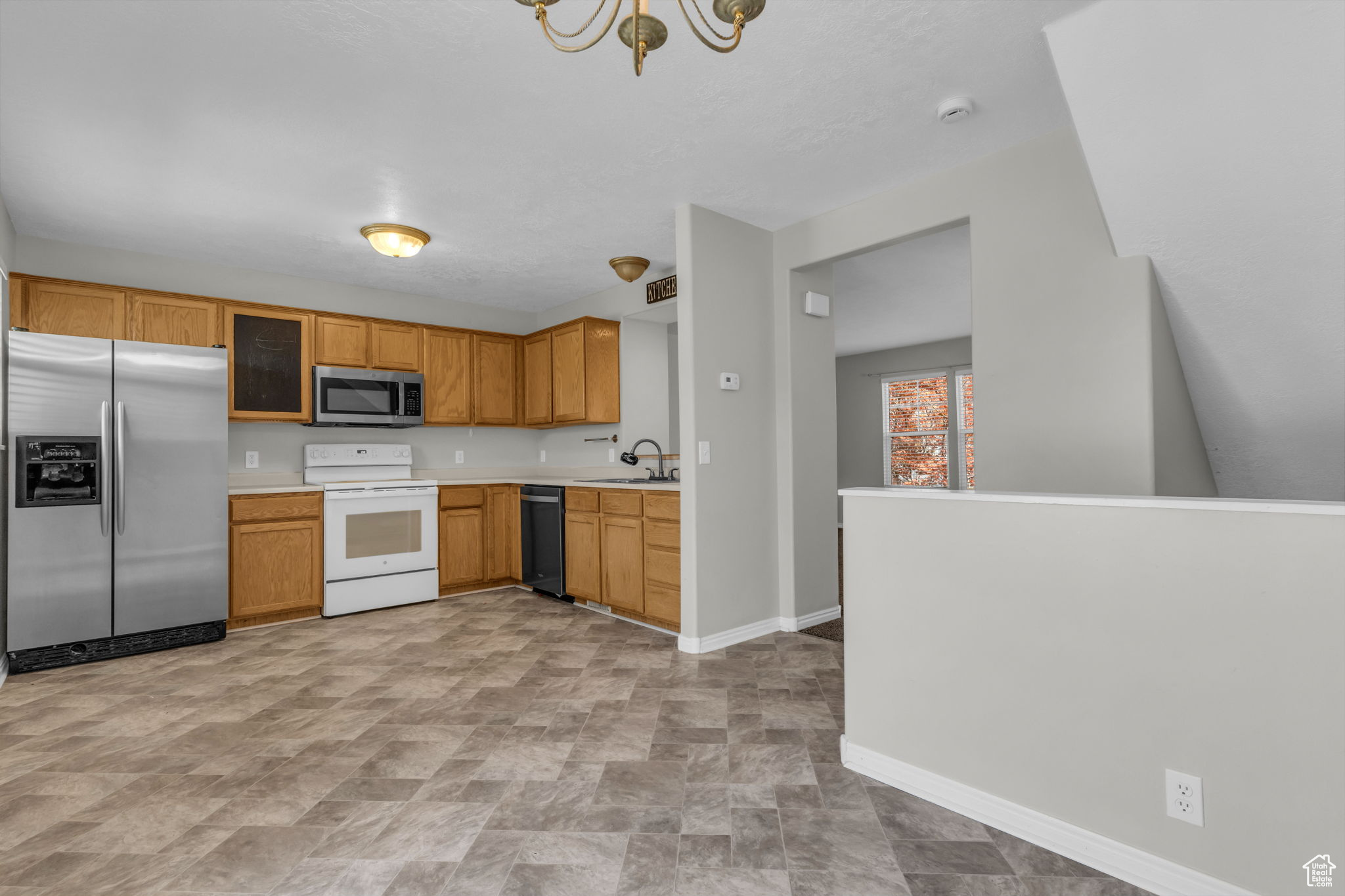 OVERLAKE ESTATES - Residential Income