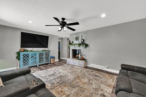 Tiny photo for 2798 N 700 E, North Ogden, UT 84414 (MLS # 2129402)