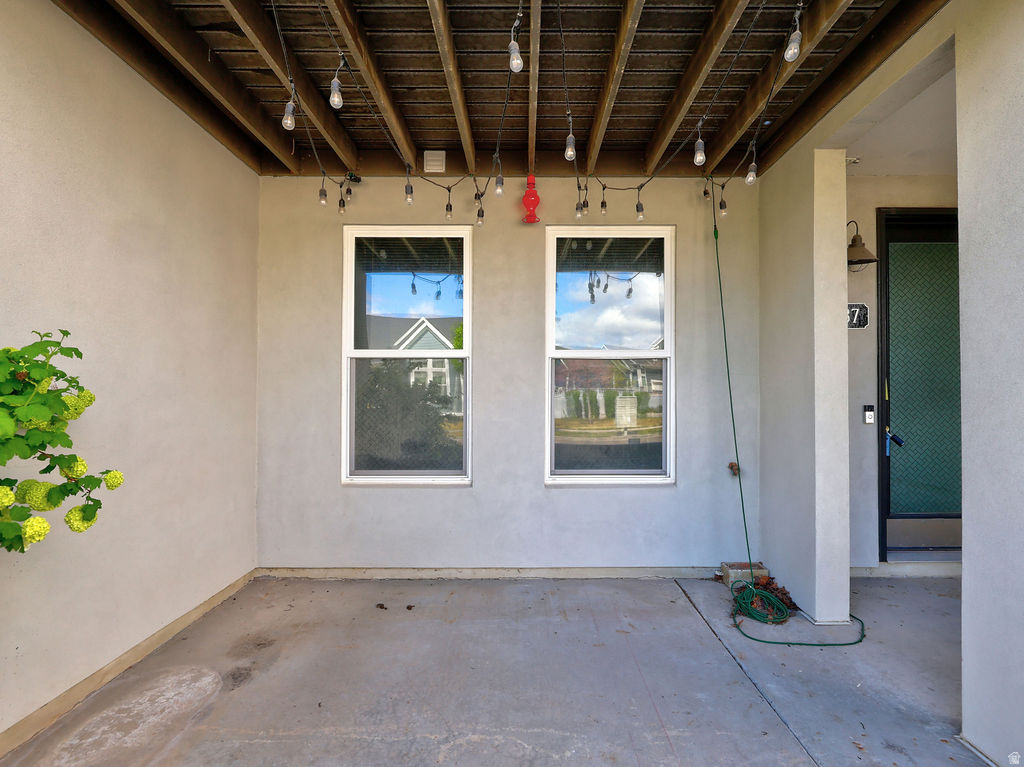 DAYBREAK - Residential