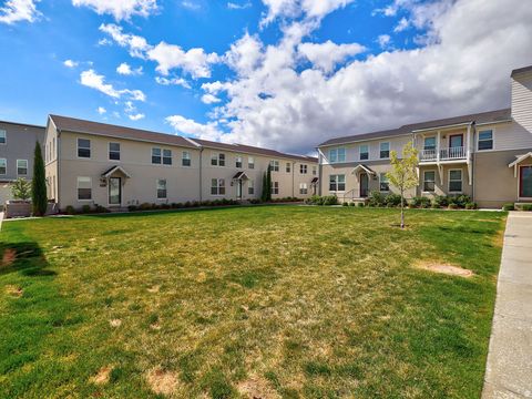Tiny photo for 5287 W BOWSTRING WAY, South Jordan, UT 84009 (MLS # 2150293)