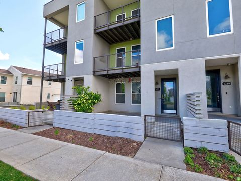 Tiny photo for 5287 W BOWSTRING WAY, South Jordan, UT 84009 (MLS # 2150293)