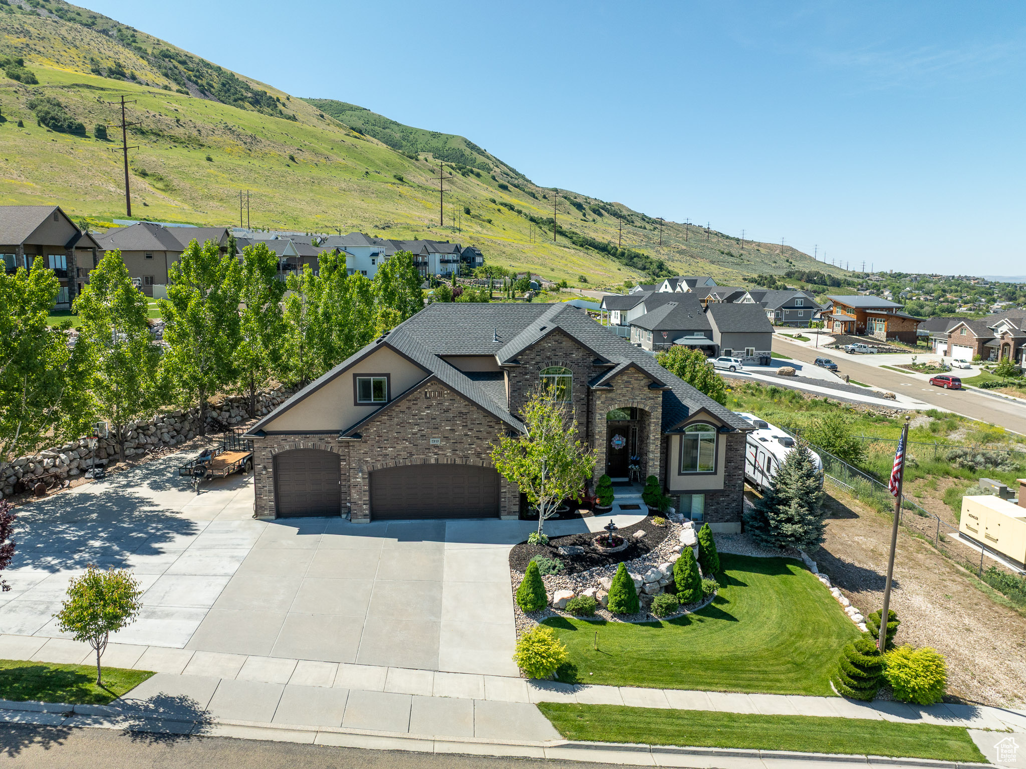 MAPLE HILLS - Residential