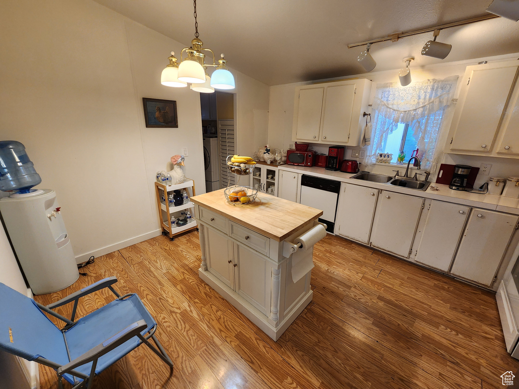 MEADOWBROOK VILLAGE - Residential