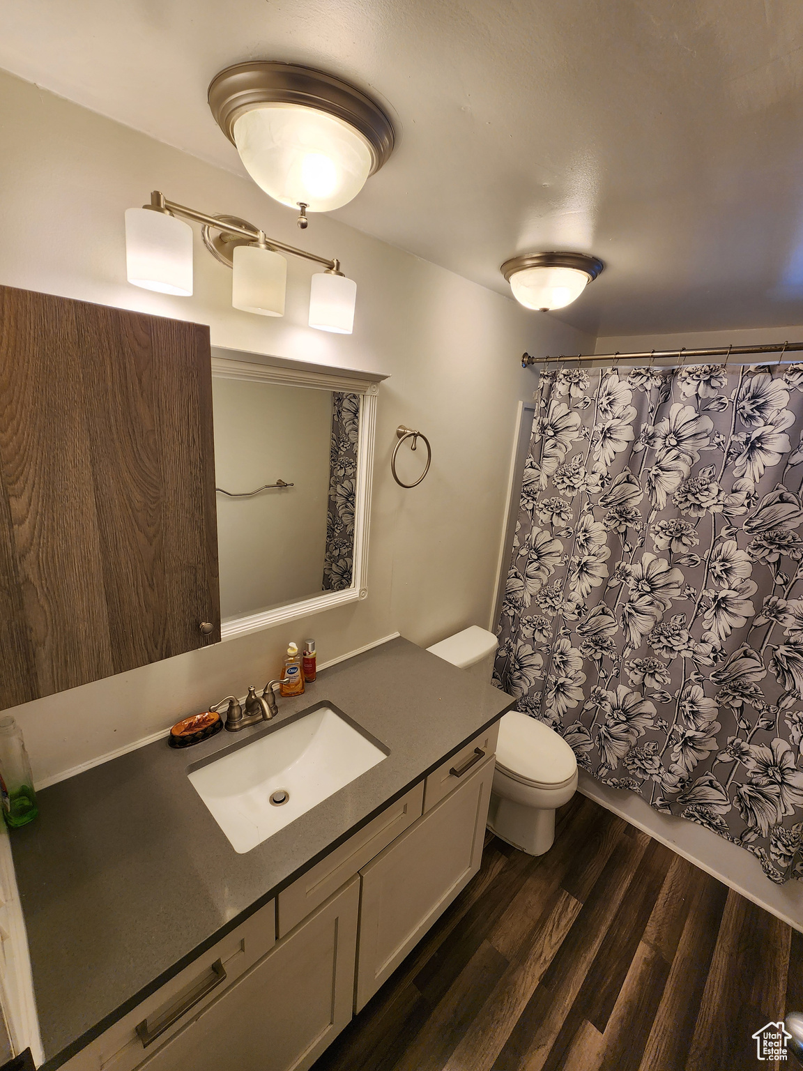 MEADOWBROOK VILLAGE - Residential