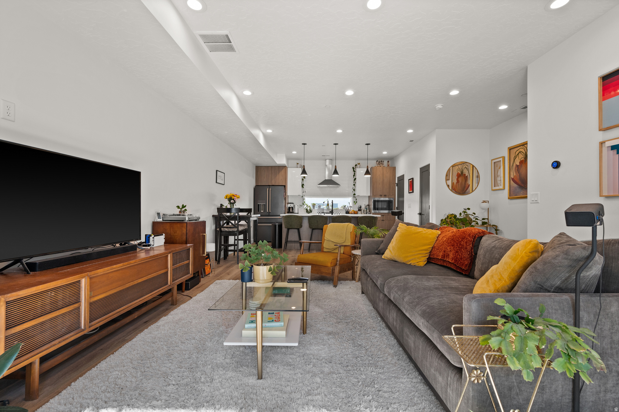 THE LUCY - Residential