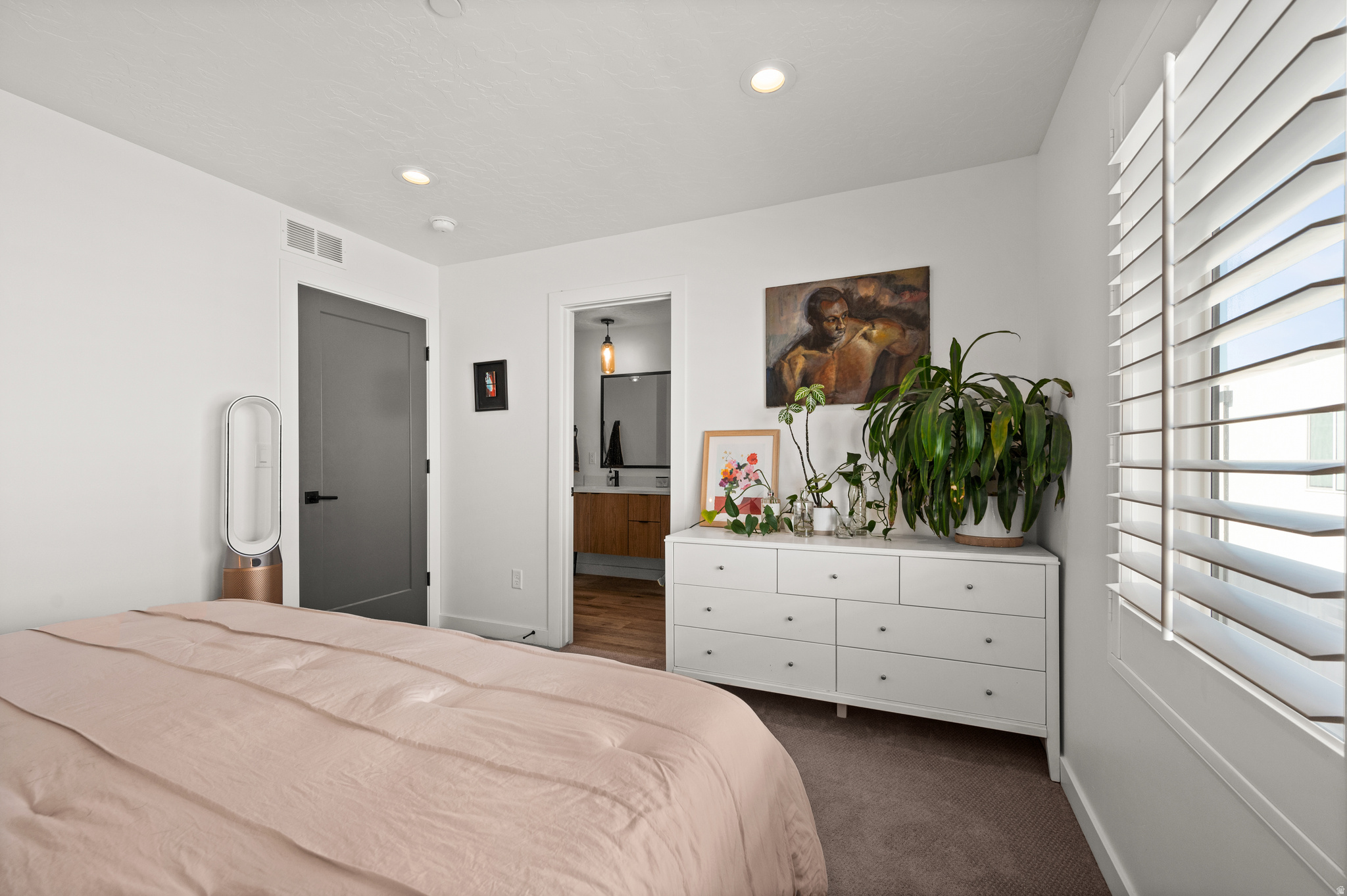 THE LUCY - Residential