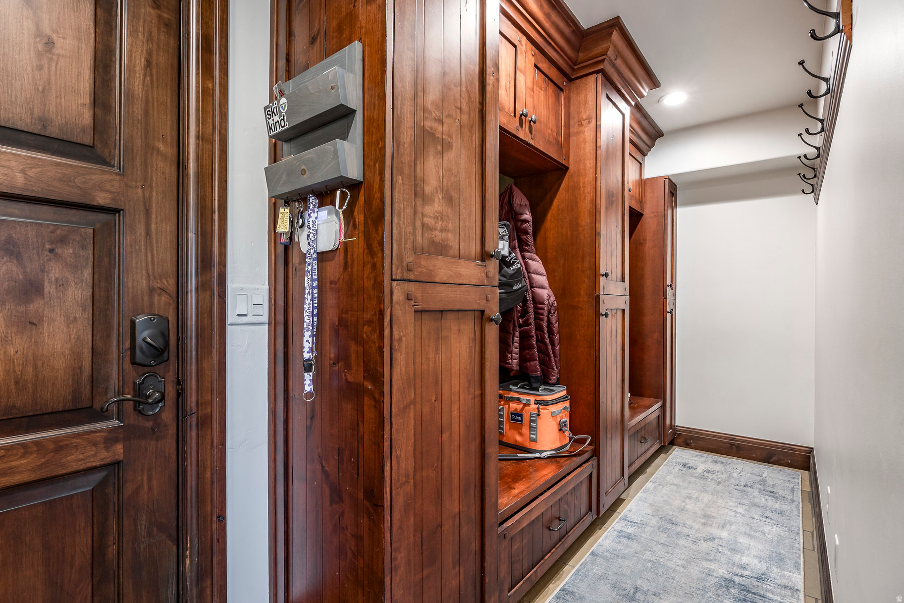 RIDGEVIEW - Residential