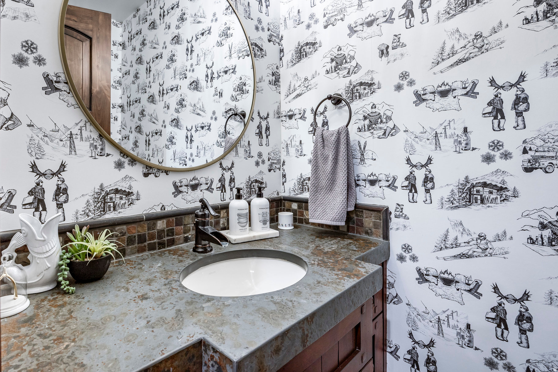 RIDGEVIEW - Residential