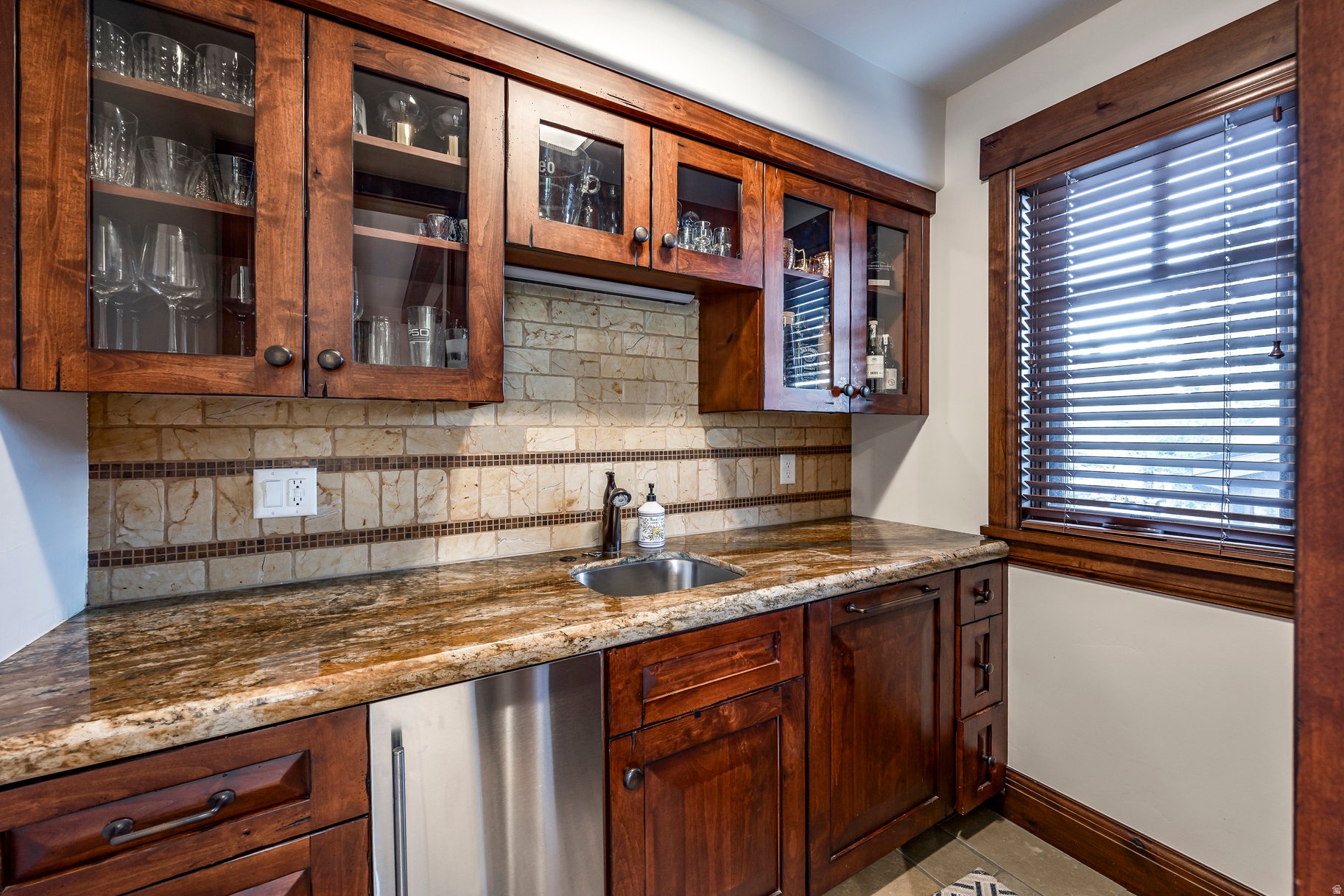 RIDGEVIEW - Residential