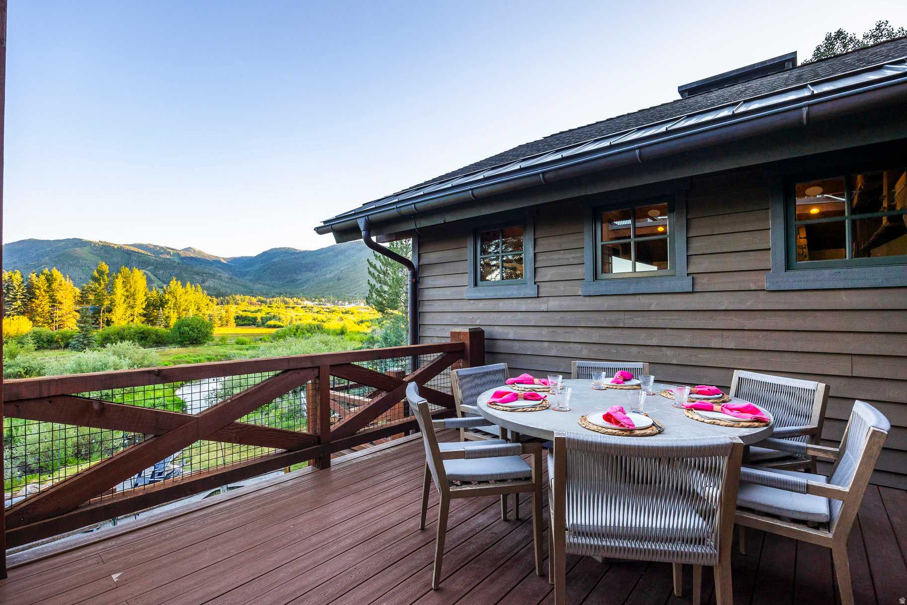 RIDGEVIEW - Residential