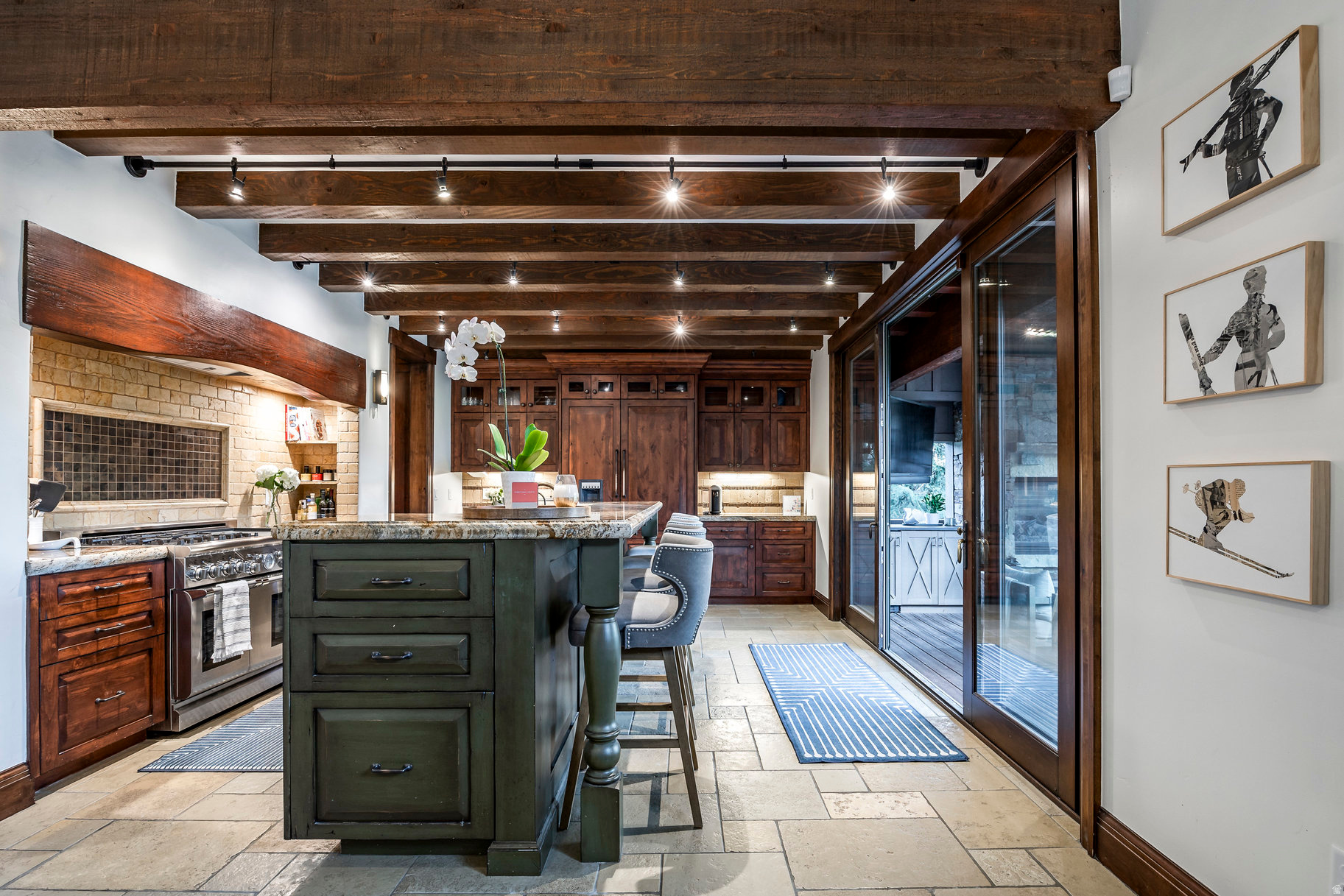 RIDGEVIEW - Residential