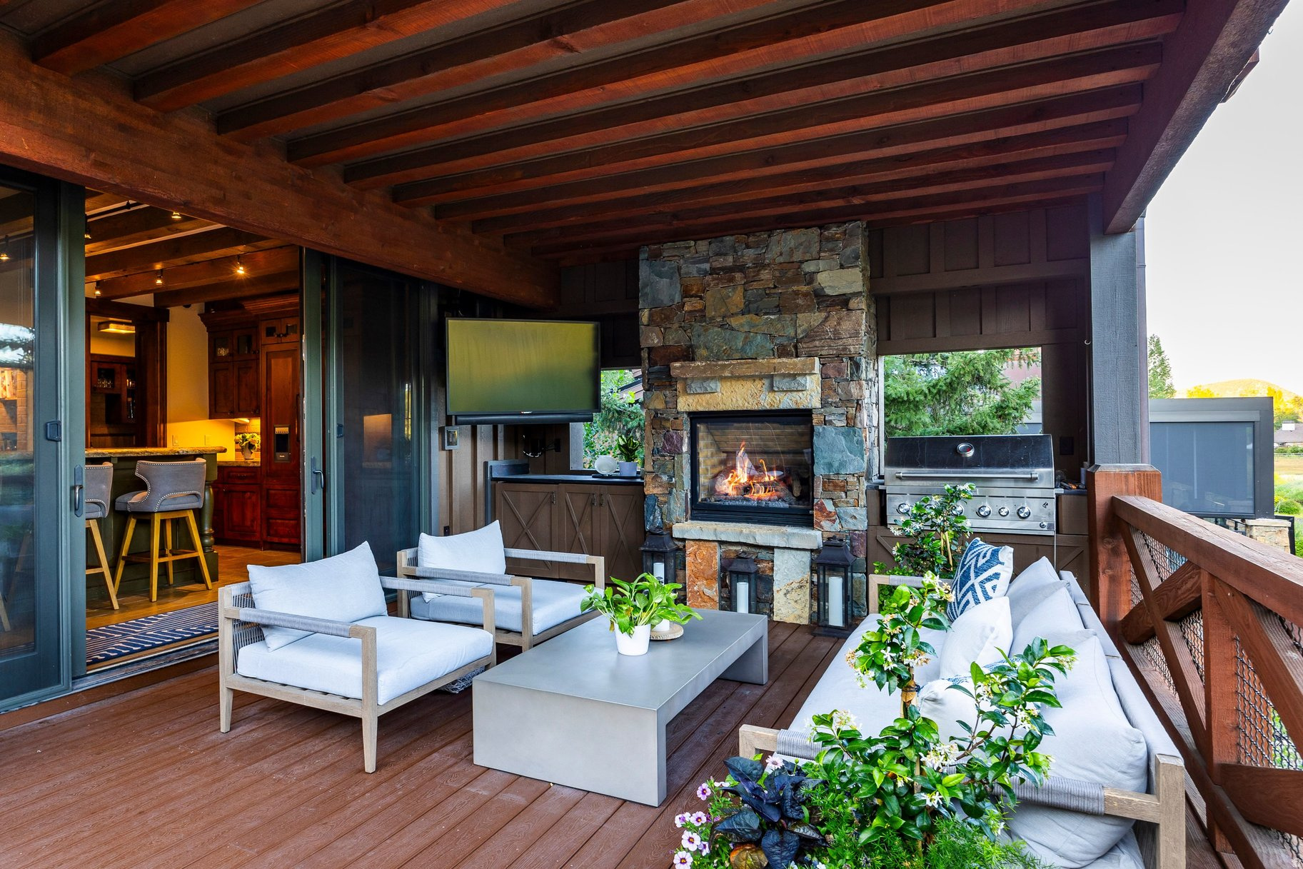 RIDGEVIEW - Residential