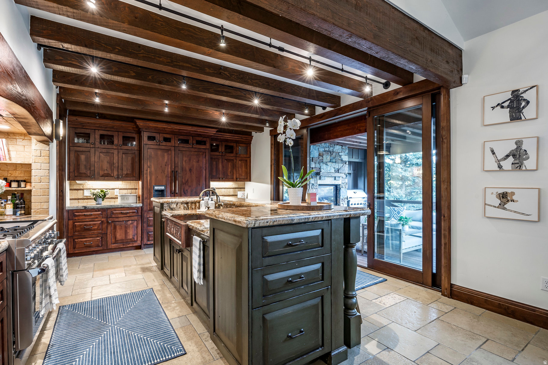 RIDGEVIEW - Residential