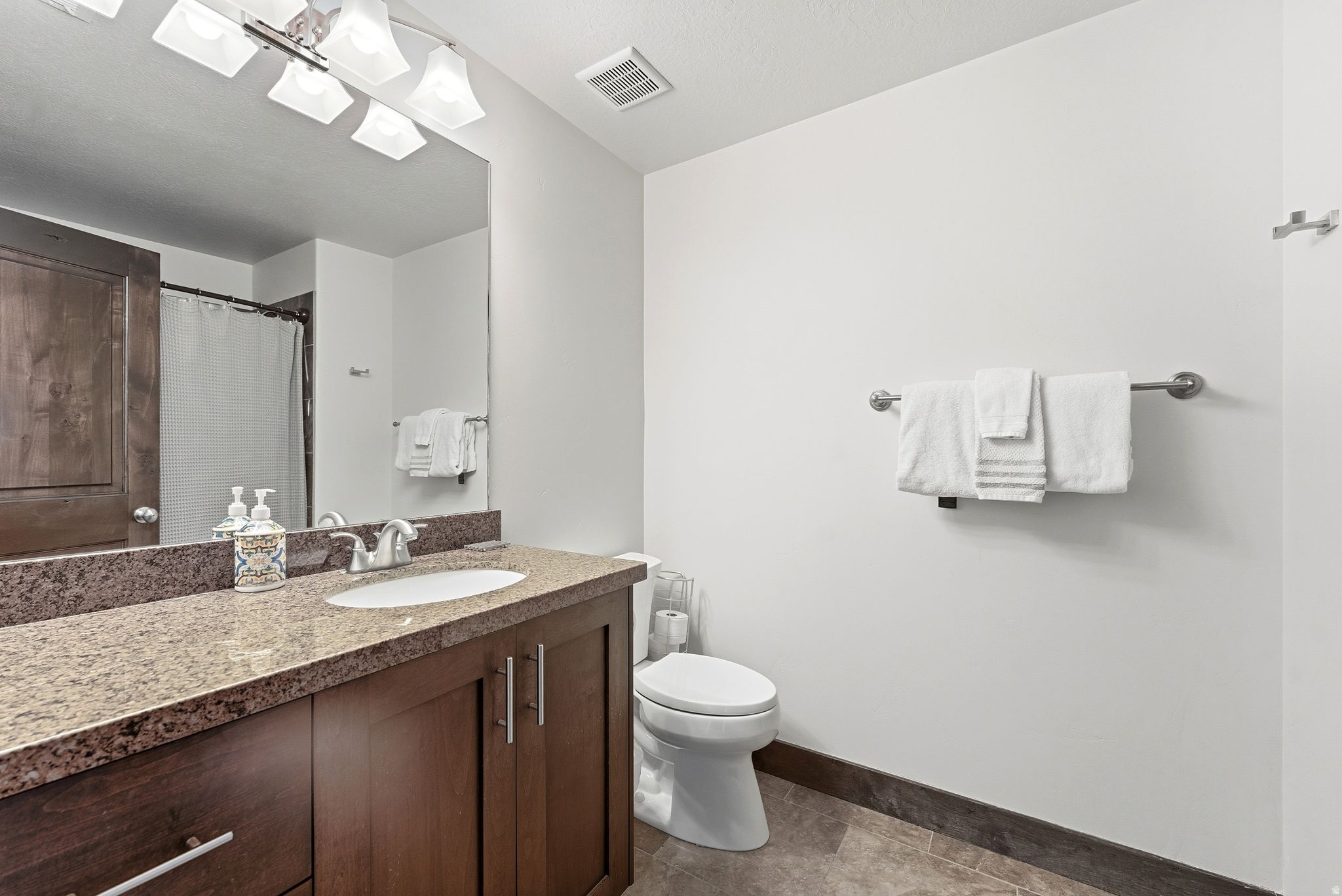 IROQUOIS - Residential