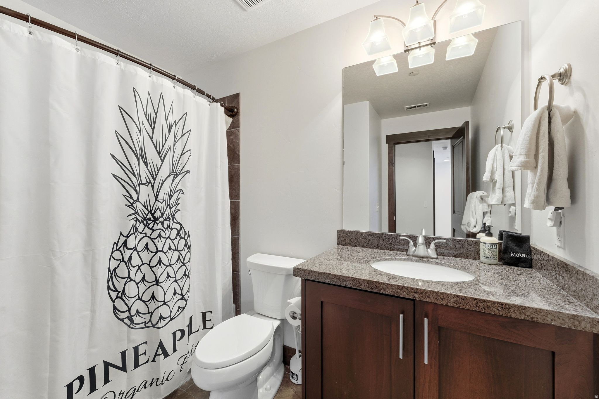 IROQUOIS - Residential