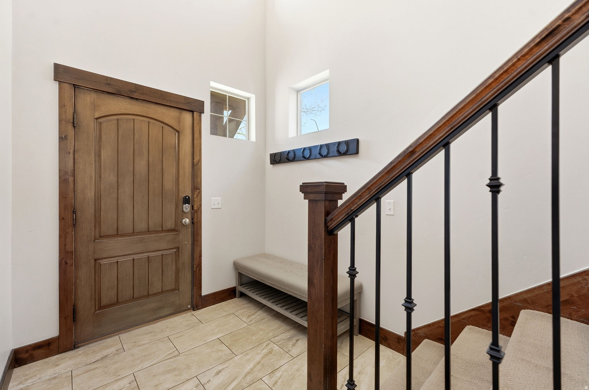 IROQUOIS - Residential